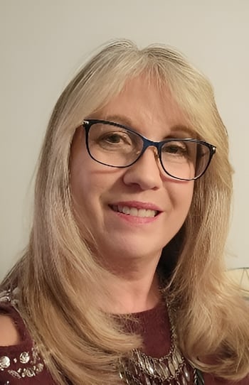 Karen Dalfino - Reiki Master/Teacher and Reflexologist